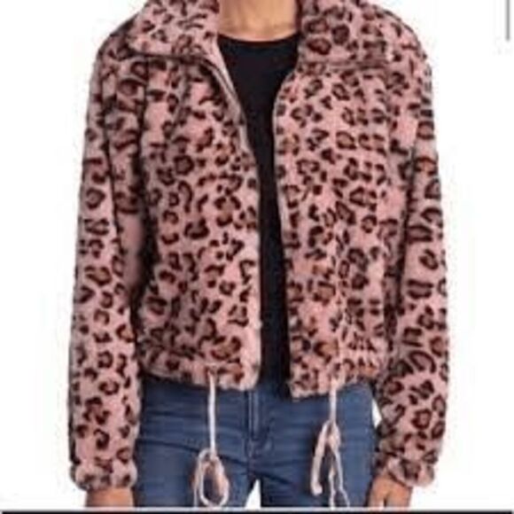 NWT {Victoria's Secret} Cozy Elegance: Faux Fur Bomber, Size Medium NWT - Picture 5 of 7